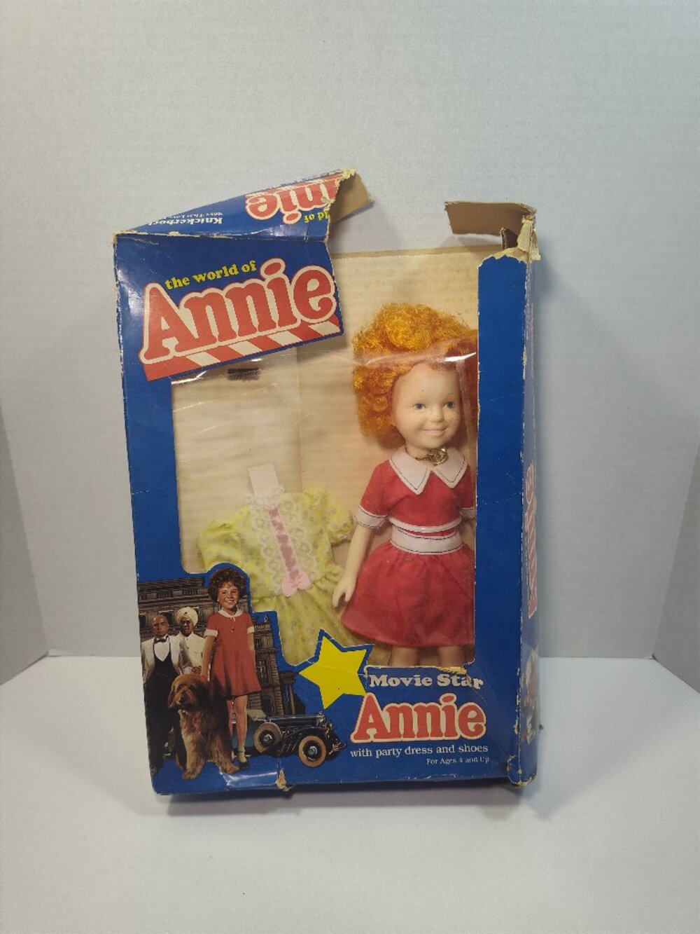 Vintage 1982 Knickerbocker Movie Star Annie Doll In Box W/ Extra Dress Attached